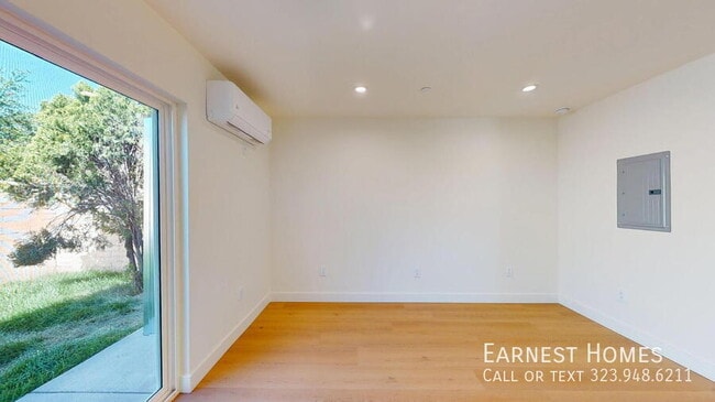 Photo - 6445 Satsuma Ave