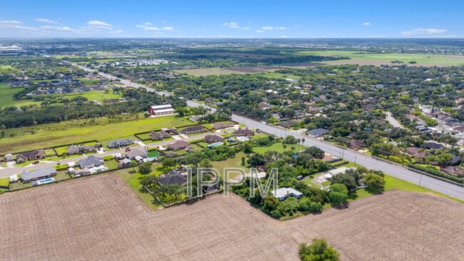 Photo - 16413 Wilson Rd