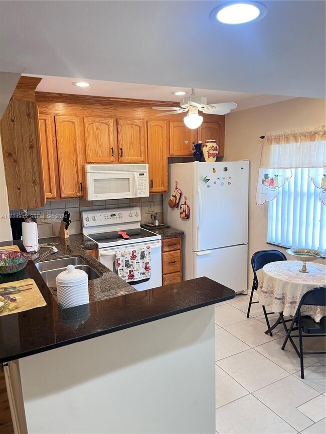 Photo - 7300 NW 5th Ct Unit 201