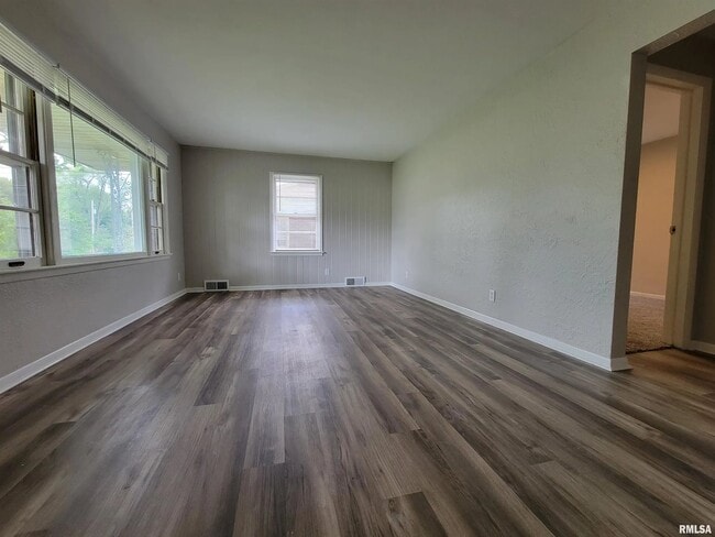 Photo - 2617 W Kansas St