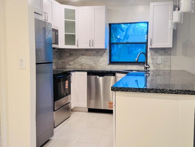 Photo - 8901 N New River Canal Rd Unidad 17w