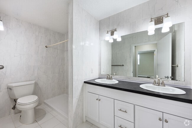 Updated 2BR, 1BR - 900SF - Bathroom