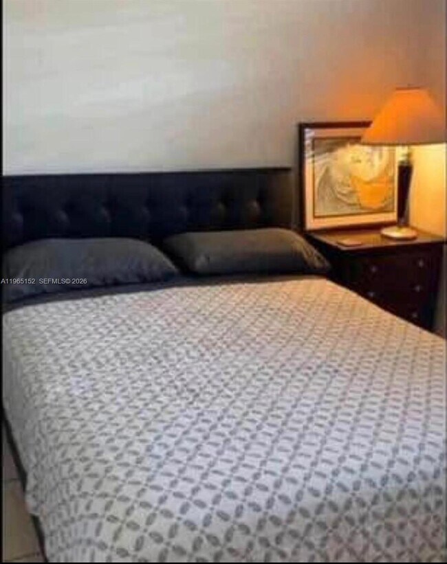 Photo - 1530 NE 191st St Unit 145