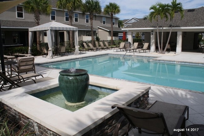 Photo - Large 3/3/2 Townhome Carrollwood