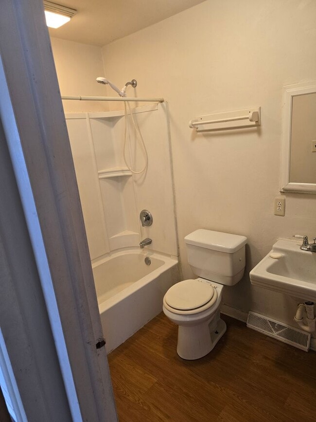 Photo - Hall St Leland IL Unit Apt A Lower