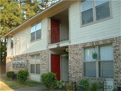 Building Photo - 1465 W 6th Rental