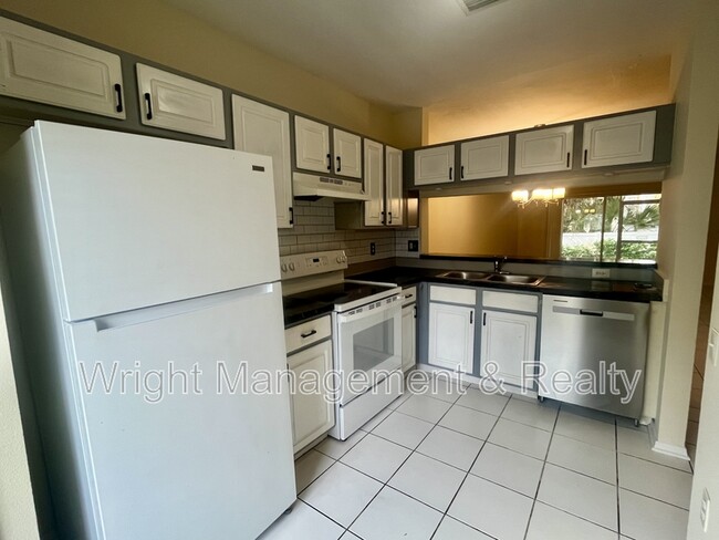 Photo - 2348 Lake Woodberry Cir