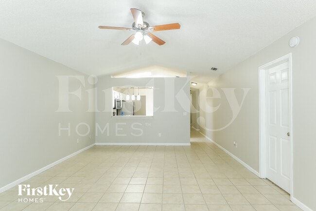Photo - 3021 Caroline Crest Dr E
