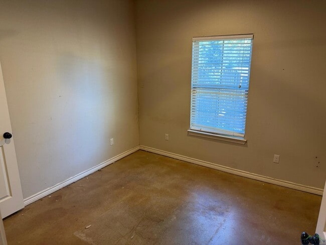 Photo - 156 Summer Creek Dr