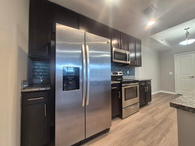 Photo - 3603 High Ridge Rd Unit 205