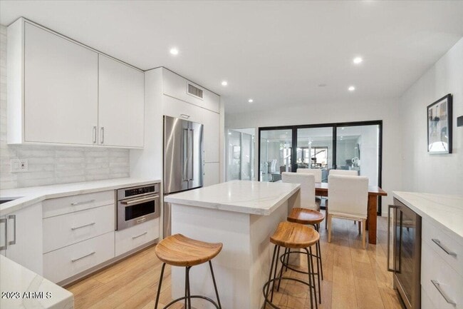 Photo - 6819 N 73rd St