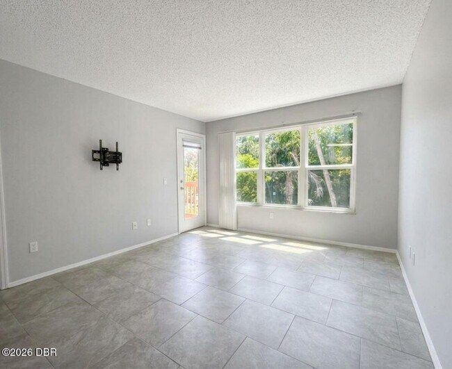 Photo - 1401 S Palmetto Ave Unidad 111