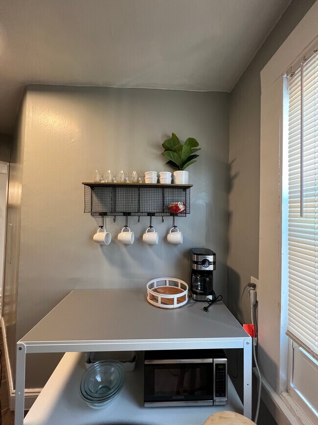 Photo - 1155 S Plymouth Ave Unit 1