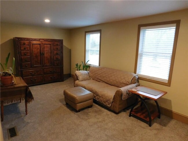 Photo - 164 Colvintown Rd