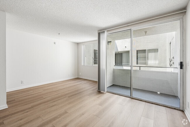 Studio - 575SF - Living Room - The Westbury