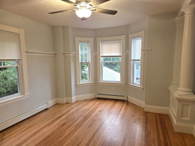 Photo - 69 Tremont St Unidad 1
