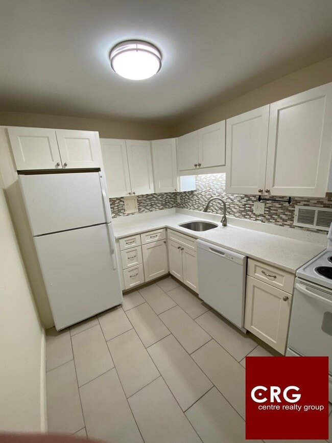 77 Monmouth St Unit 103