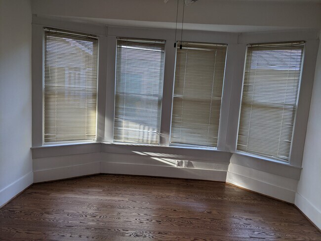 Photo - 214 N Clinton Ave