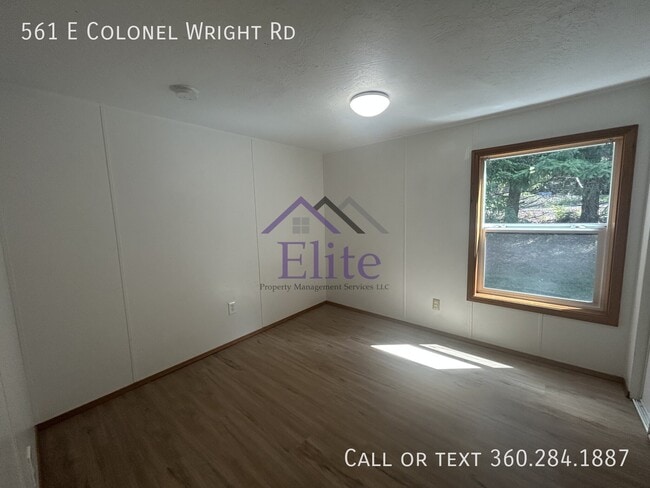 Photo - 561 E Colonel Wright Rd
