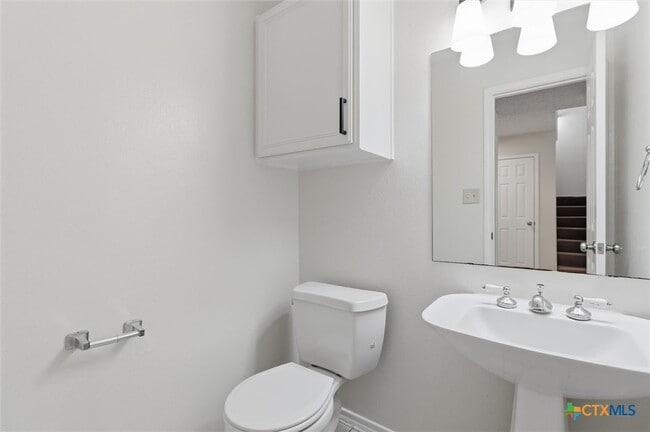 Photo - 115 Crest Dr