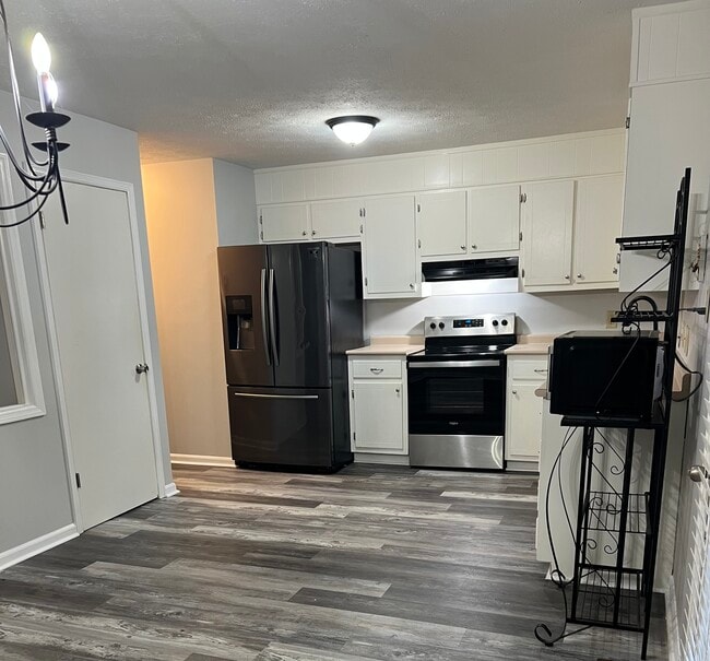 Building Photo - 486 Lacebark Dr