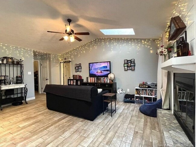 Photo - 627 Dowfield Dr