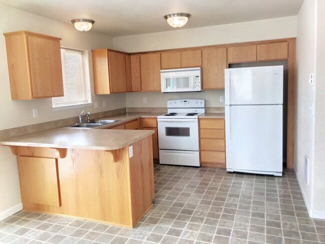 Photo - Pet Friendly town house for rent