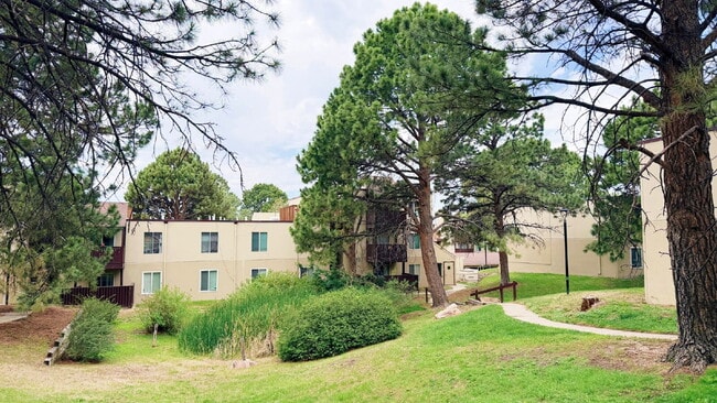 TOTALLY REFURBISHED 2 Bed 2 Bath Condo in Woodstream Falls. NEW Paint NEW Carpet & Flooring. Spac...