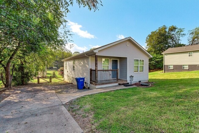 Photo - 219 W Watt St