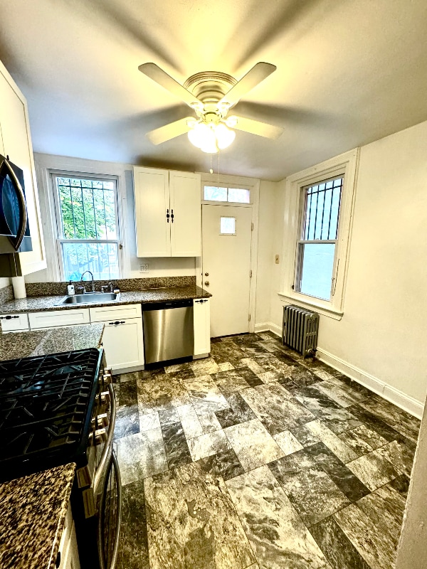 Photo - 936 French St NW