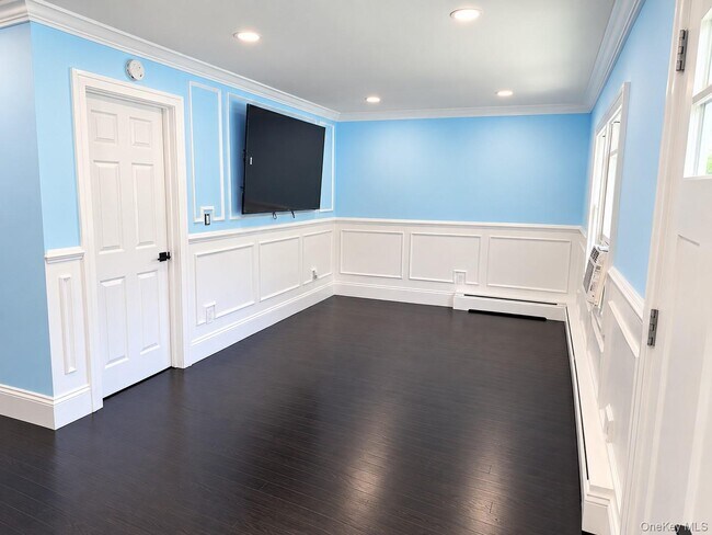 305 Smithtown Blvd Unit 6