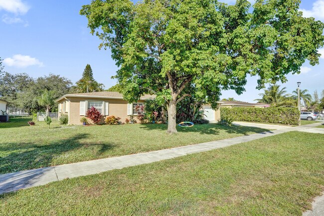 Photo - 22335 Boulder St