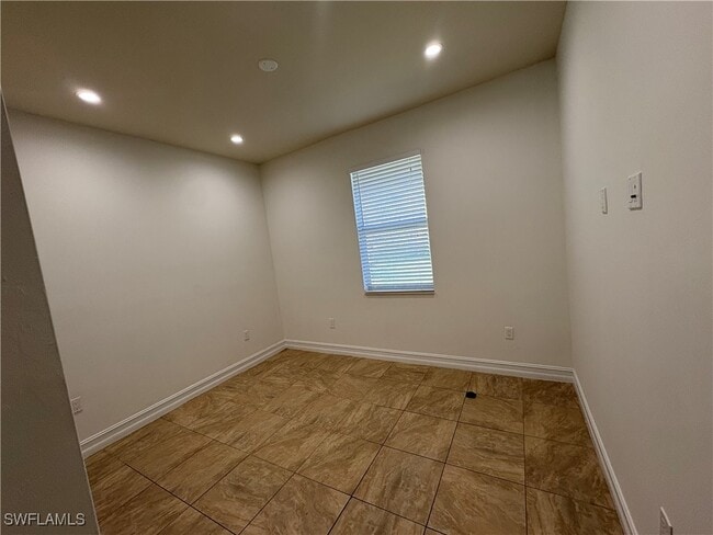 Building Photo - 5301 Coronado Pkwy