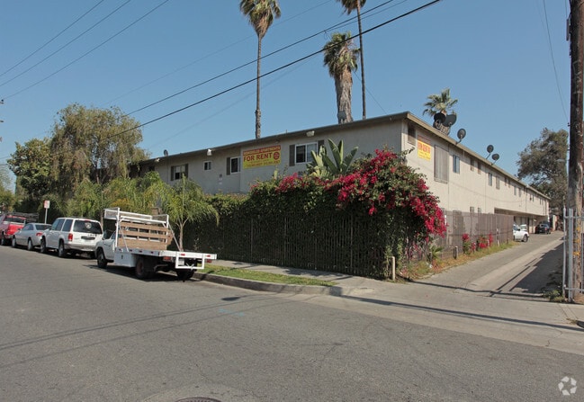 Photo - Pine Terrace Apartments