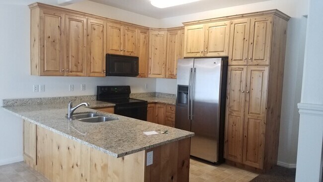 Photo - 1165 1550 N