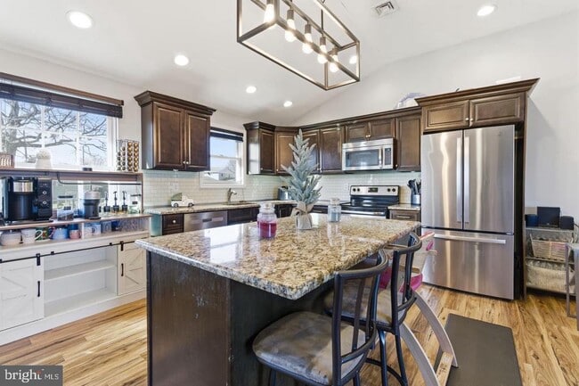 Photo - 62 Oldbrook Rd