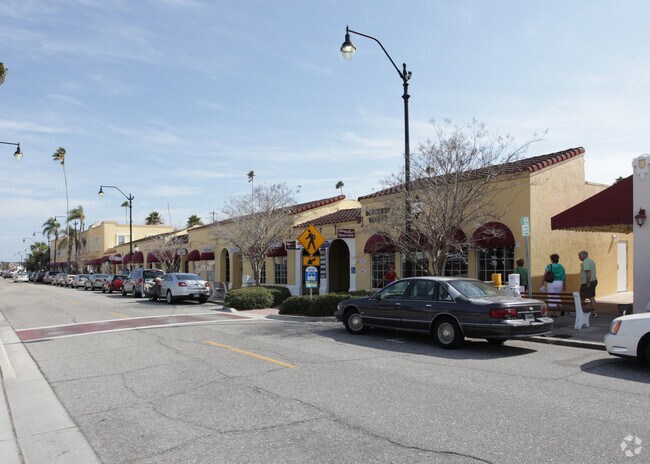 Photo - Burgundy Square