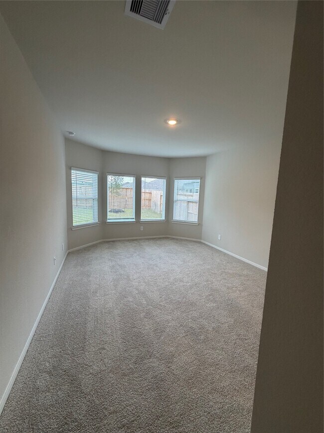 2127 Ranch Hill Dr