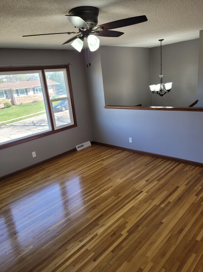 Photo - 4712 Western Ave