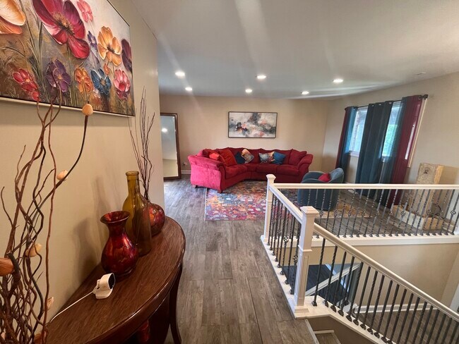 Photo - 56 Timberlane Rd
