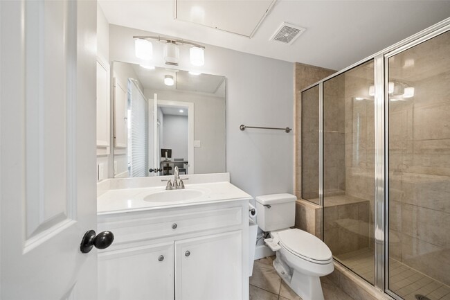 Building Photo - 1317 Bomar St