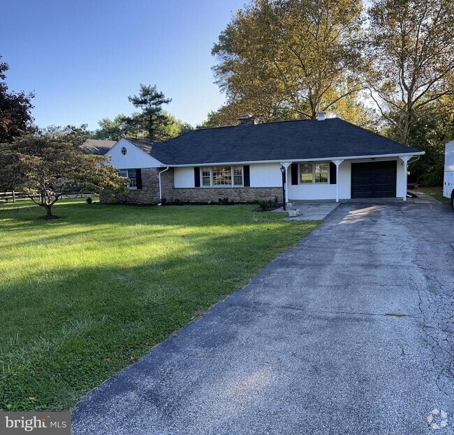 Building Photo - 106 Township Line Rd Rental