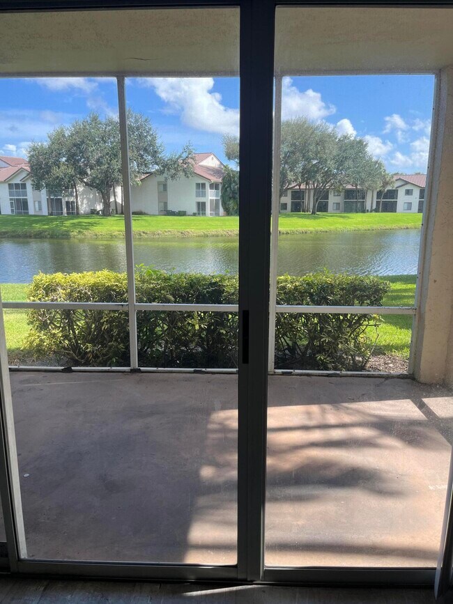 Photo - 6104 Glenmoor Dr Unit 6104