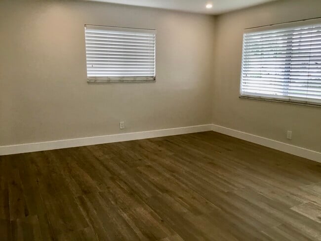 Photo - 2622 NW 54th St