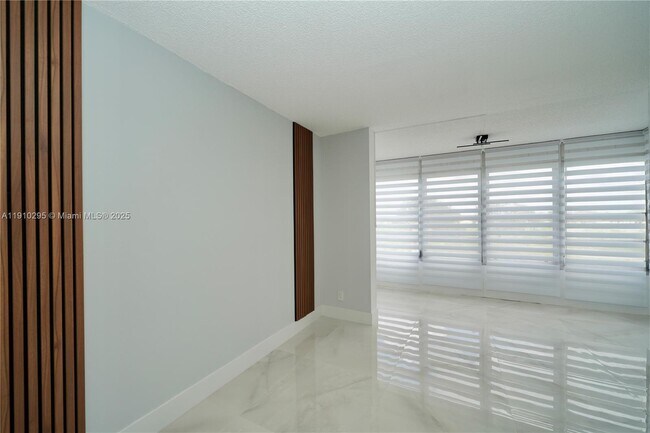 Photo - 2551 Aragon Blvd Unidad 310