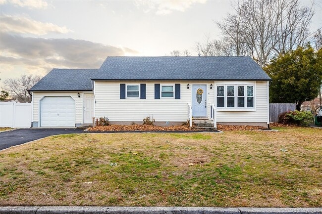 Building Photo - 41 Morning Dr