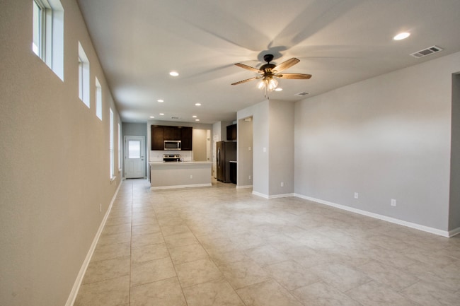 Photo - 215 Kellys Heroes Way