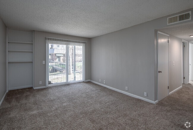 2BR, 1.5BA - Renovated - 936SF - Living Room