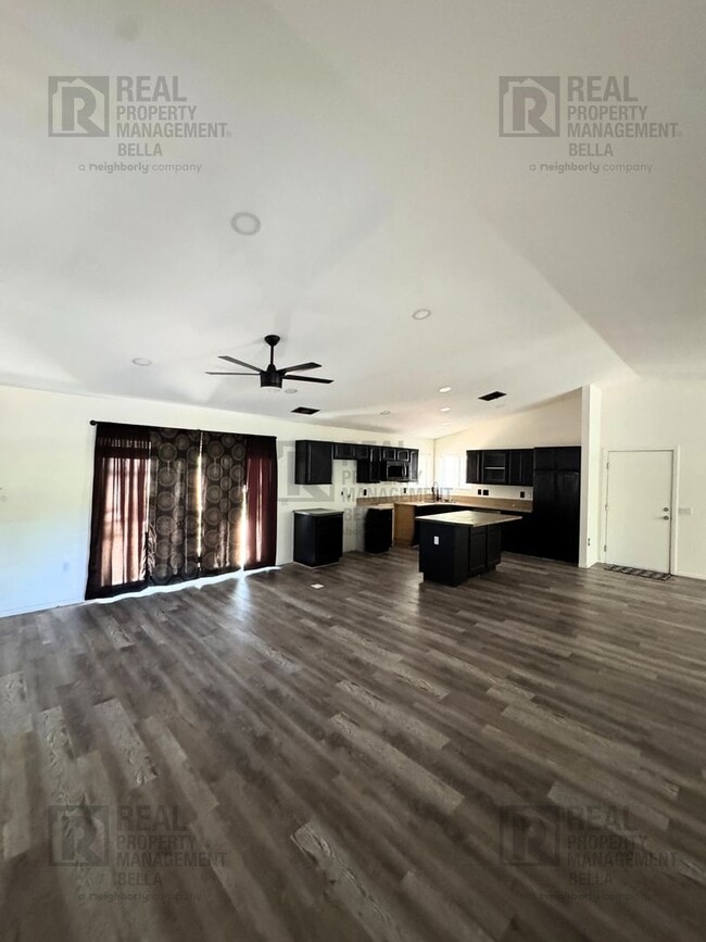 Photo - Spacious 2-Bedroom Home on Expansive Lot i...