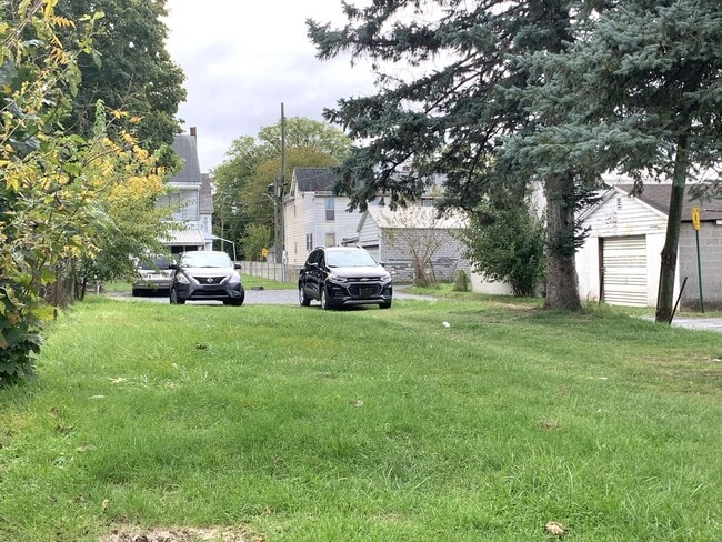 Photo - Two story, 1 bed/1 bath duplex